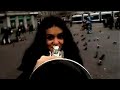 video Saskia Laroo & Warren Byrd