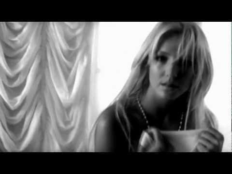 Britney Spears - 911 lyrics