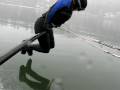 barefoot waterski