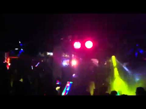White Celebration - Bacana Bar