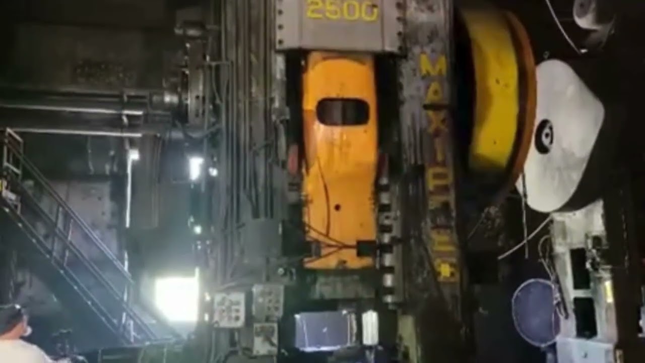 2500 Ton, NATIONAL MAXIPRESS