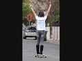 Selena Gomez - Skateboarding 10508
