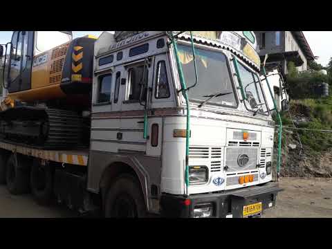 Amazing Video:-Volvo Excavator Unloading in Truck By Experience Driver:- Part 1