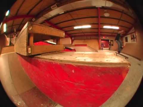 BMX BIKES TRICKS STUNTS CRASHES