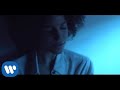 Laura Izibor Don't Stay Video and Lyrics
