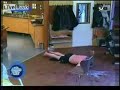 סרטון דבק מגע בכפכפים