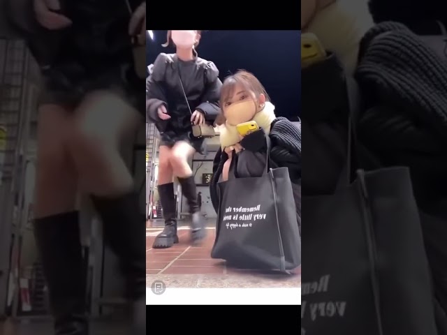 【TikTokライブ】可愛いJD見えてる Mモロいただきました〜　#TikTok Live #インスタLive #パンチラ　#切り抜き #ポロリ　#放送事故