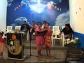 luana e estephane louvando no culto dos adolescentes da assembleia de deus em boiçucanga