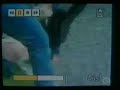 Macaco agride menina em zool�gico