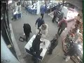 Guy took out 3 punks (2 one punch KO) in a supermarket fight