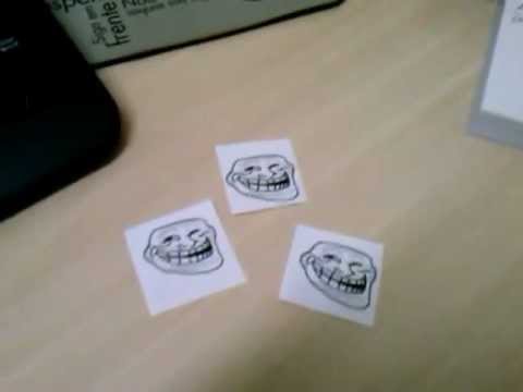 Como trollar seus amigos de trabalho. ( Troll Face )
