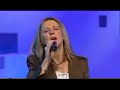 Hillsong-Here-I-Am-T