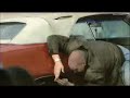 copy shoting guy - policial atirando num cara