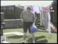 TE CACI PE TINE DE RAS...ASTA DA CLIP