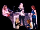 Reba McEntire, Kelly Clarkson & Melissa Peterman - Im A Survivor Intro