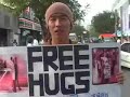 free hugs in insadong of korea