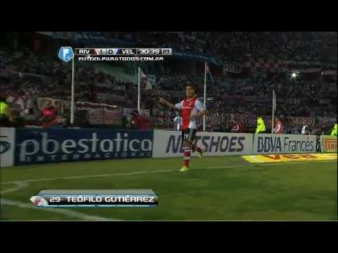 15 - El delantero del Millonario aprovechó un error del arquero Sosa para transformar el pase de Lanzini en el 1-0.