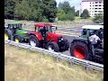 Trecker auf Autobahn Trecker auf Autobahn