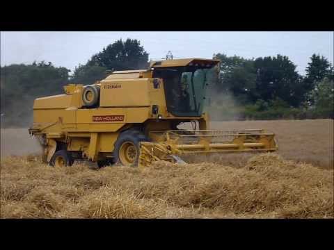 Combining with New Holland Clayson 8070