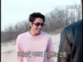 Eric and Dongwan disturbing Hyesung
