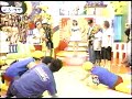 ジェット風船でスカートめくり