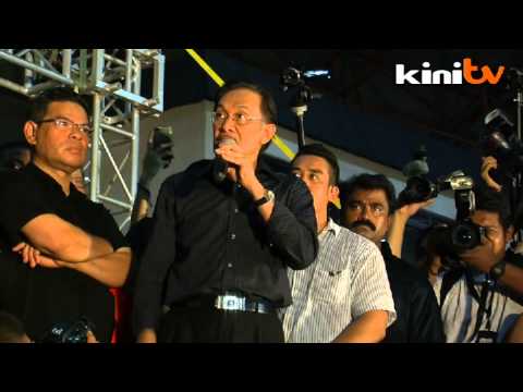 anwar - Opposition leader Anwar Ibrahim addresses a crowd of more than 100000 at Kelana Jaya stadium to reject the results of the 13th general elections.