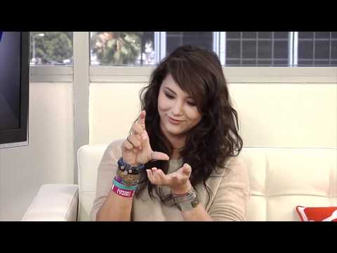Fivelstewart - http://Facebook.com/ClevverTV - Become a Fan! http://Twitter.com/ClevverTV - Follow Us! Joslyn Davis sat down with Fivel Stewart to chat about her career and...