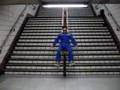 jovilite escalera metro estacion baquedano