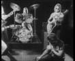 Bekijk videoclip 'Cats - Marian'