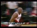 Travis Outlaw's back-to-back alleyoops from Sergio !!