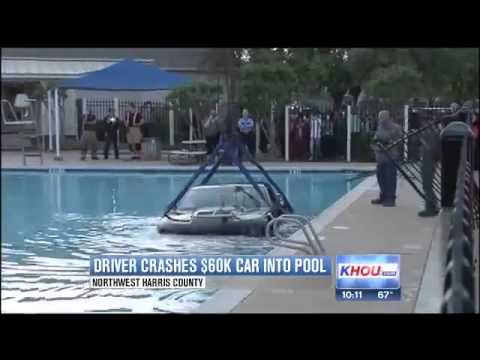 VIDEO: Chevrolet Camaro ZL1 termina en el fondo de una piscina