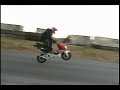 Emil stuntar med sin Aerox! Emil stuntar med sin Aerox!