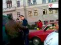 videos de Doi soferi s-au luat la bataie intr-o intersectie din centrul Craiovei
