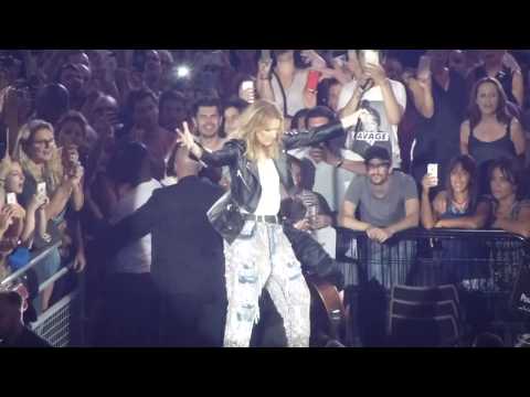 Céline Dion - Pour que tu m'aimes encore (Paris - 09 juillet 2017)