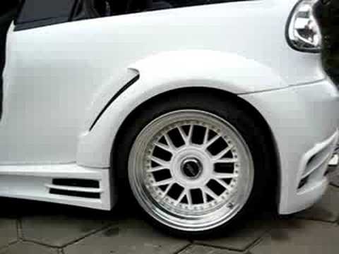 Opel Tigra mit breitem Schultern ::
Der opel Tigra ist ein Sport Coupé auf Basis des Corsa B und wurde zwischen 1994 und 2000 produziert. Zwei Motoren standen zur Wahl,... Opel Tigra mit breitem Schultern -
Der opel Tigra ist ein Sport Coupé auf Basis des Corsa B und wurde zwischen 1994 und 2000 produziert. Zwei Motoren standen zur Wahl,...