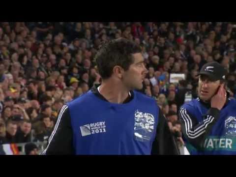 how to perform a soccer kick on rwc 2011