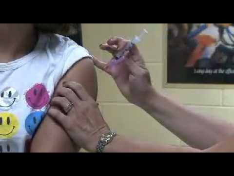 how to administer xalatan