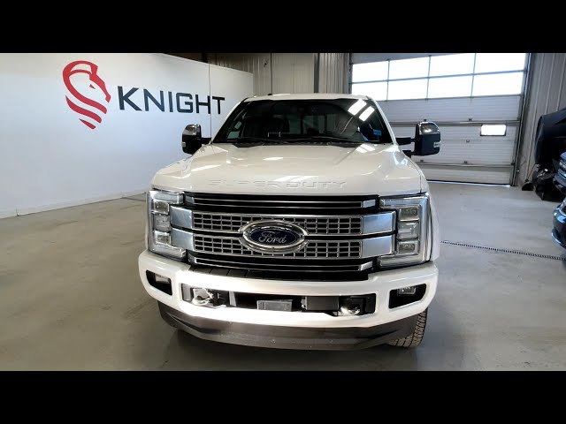 2017 Ford Super Duty F-350 SRW Platinum FX4 w/Ultimate Package in Cars & Trucks in Moose Jaw