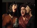 le sorelle marinetti, pi� signorine per bene che 'drag queen', lanciano il loro primo album 