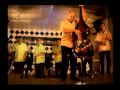 un video del excelente grupo colombiano la sonora carruseles - mosaico cumbias(la cumbiamba cumbia cienaguera)