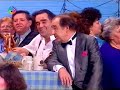 goldene hitparade der volksmusik.

lyrics (german):

meine braut, sie hei�t marianne.
wir sind seit zw�lf jahren verlobt.
sie h�tt mich so gern zum manne
und hat schon mit klage gedroht.
die hochzeit w�r l�ngst schon gewesen,
wenn die hochzeitsreise nicht w�r,
denn sie will nach hawaii,
denn sie will nach hawaii,
und das f�llt mir so unsagbar schwer.  wenn sie mit nach pilsen f�hre,
dann w�ren wir l�ngst schon ein paar.
doch all meine bitten und schw�re
verschm�hte sie jahr um jahr.
sie singt tag und nacht neue lieder
von den palmen am blauen meer,
denn sie will nach hawaii,
ja, sie will nach hawaii,
und das f�llt mir so unsagbar schwer.

refrain:
es gibt kein bier auf hawaii,
es gibt kein bier.
drum fahr ich nicht nach hawaii,
drum bleib' ich hier.
es ist so hei� auf hawaii,
kein k�hler fleck,
und nur vom hula hula
geht der durst nicht weg.