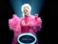 Rebecca Transformiste in Le maillon faible