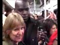 Naturally 7 en el metro de Par�s