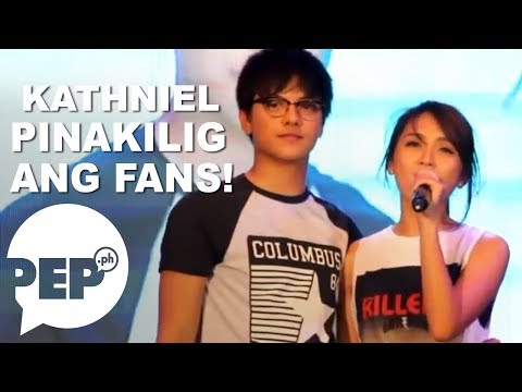 Daniel Padilla and Kathryn Bernardo singing