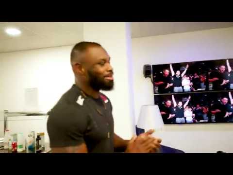 UFC fighter's amazing reaction to final round of Adesanya vs Gastelum - UFC 236