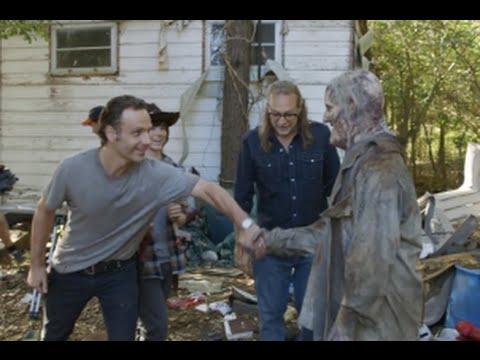 The Walking Dead Season 5 Episode 12 Review & After Show | AfterBuzz TV