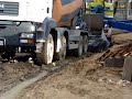 PAKITO EN EL BARRO 2