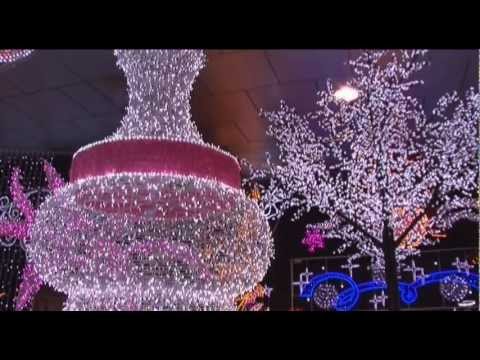 Puente Genil ilumina la Navidad española