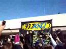Jonas Brothers Free Show At KRQ (Year 3000)