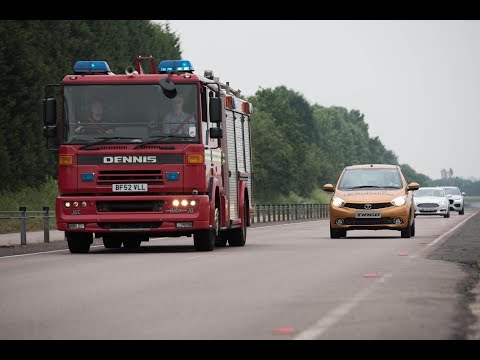 UK Autodrive fährt auf öffentlichen Straßen vor UK Autodrive fährt auf öffentlichen Straßen vor